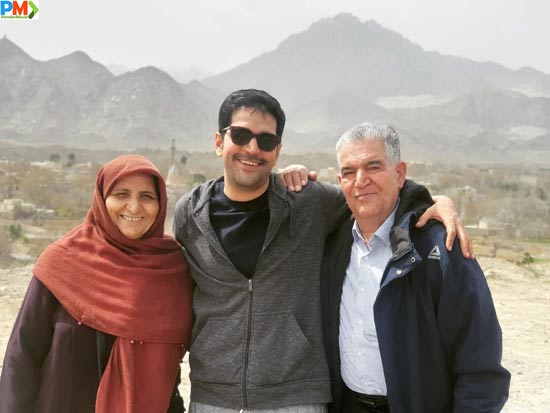 سعید زارعی و پدر و مادرش